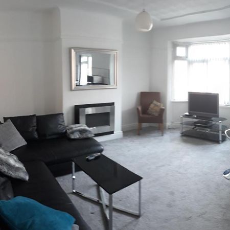 Marine Lake Apartment West Kirby Exterior foto
